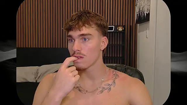 TheNicoRyder live cam on StripChat