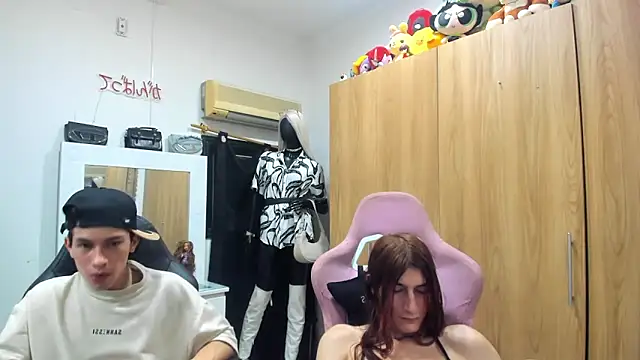 Pride_couple webcam