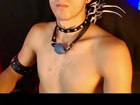 dark_men1 webcam
