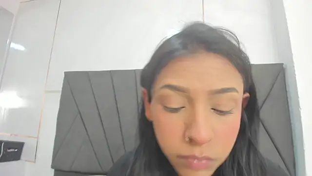 LesliePetit webcam
