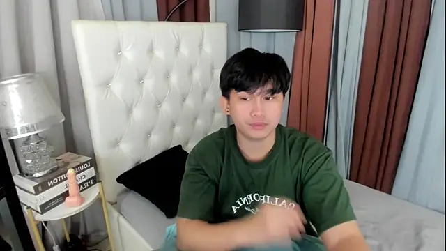davincihugecock's live cam