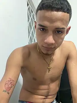 friends_lust_latin webcam