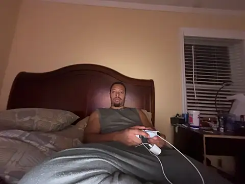 Charmingswoleking webcam
