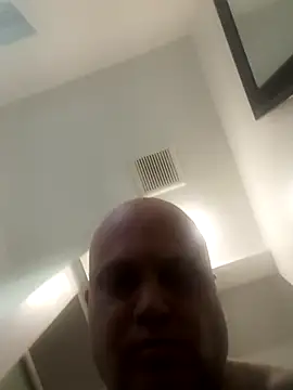 Auhenri25 webcam