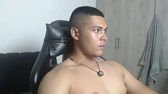 Iamdylan777 webcam