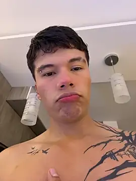 Logan_smith1 webcam