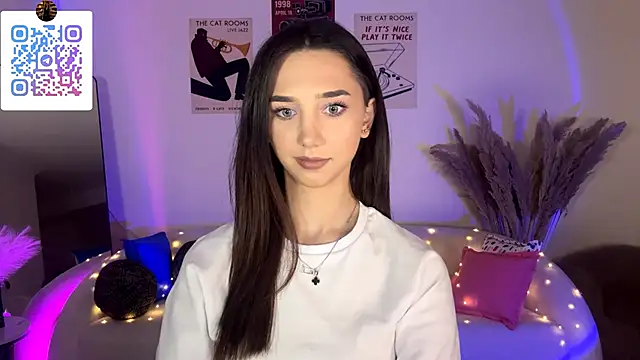 LinaMour webcam