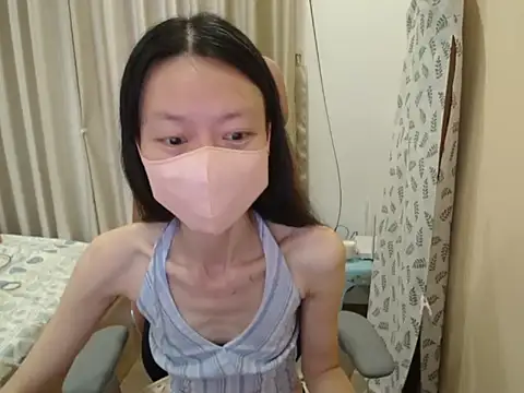 Lil-Cherries webcam