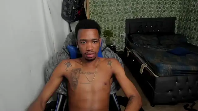 Kofi_exotic_2 webcam