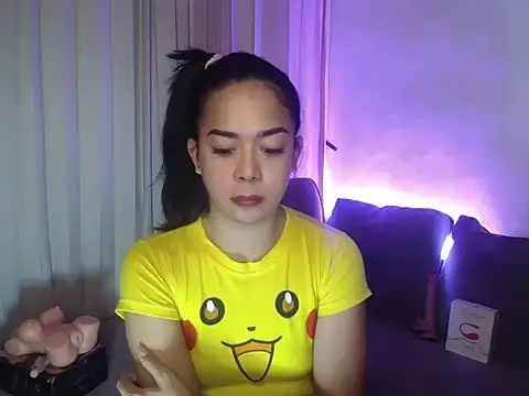 femininetranscummer webcam
