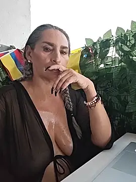 lossexycacha (G mature) - oil  boobs