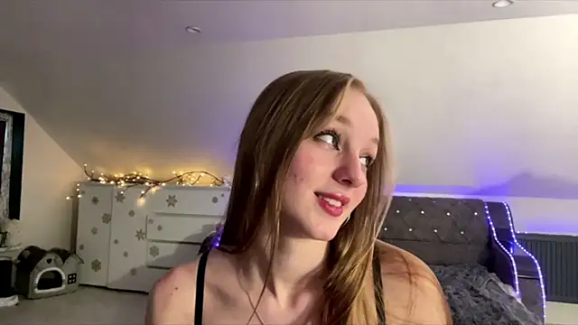 Anika_Socutehe