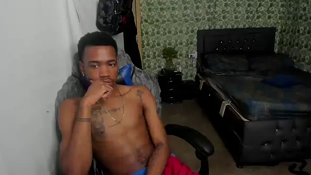 Kofi_exotic_2 webcam