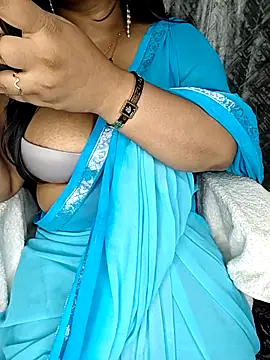 Curvy_Pooja webcam