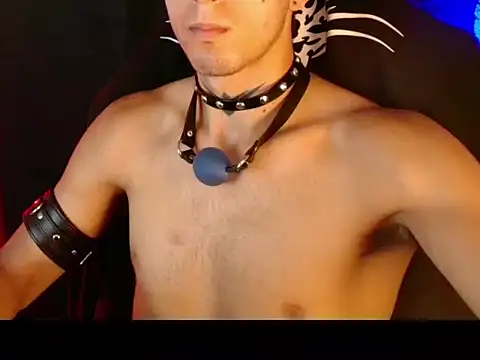 dark_men1 webcam