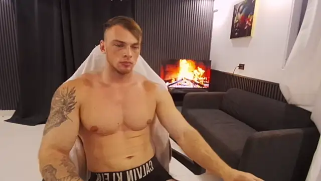 YourHotGreg webcam
