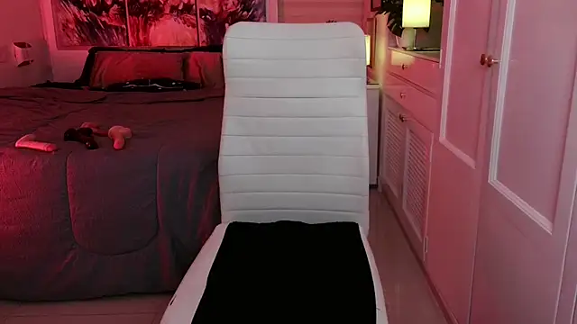 loving_mia webcam