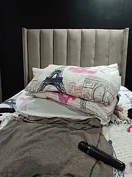 Ms__JOJO webcam