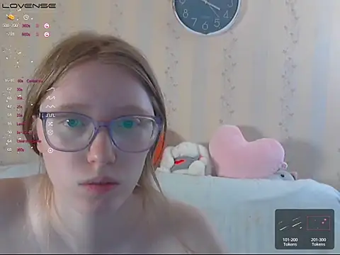 LustfulSarah webcam
