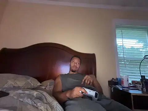 Charmingswoleking webcam