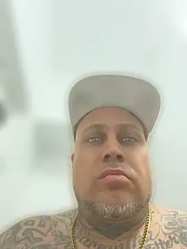 Auhenri25 webcam