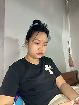 Almira6868 webcam