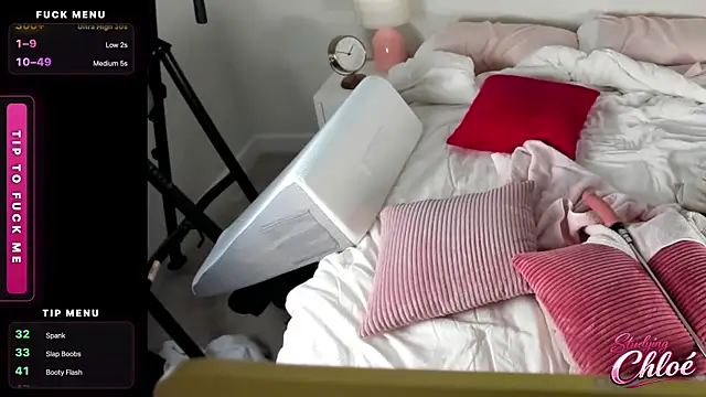 itschloelaurent's live cam