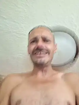 daddyandsplashqueen (Ask my age) - Flash titties