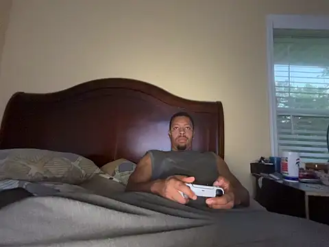Charmingswoleking webcam