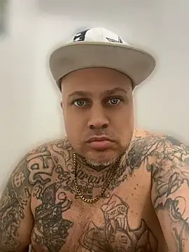 Auhenri25 webcam