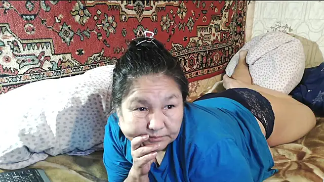 Zulfiya_Bruce webcam