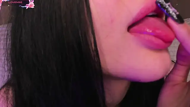 VeeSweetss live cam on StripChat