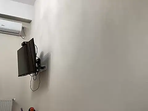 Rineliadi live cam on StripChat