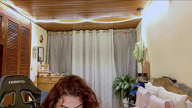 Abrilqueen webcam