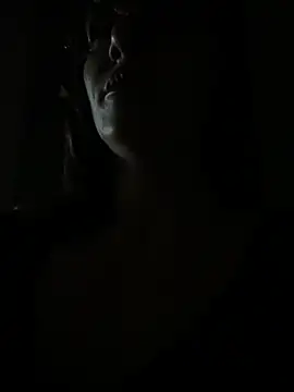 Irresistible24 webcam