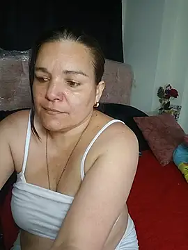Zuleyka_69 live cam on StripChat