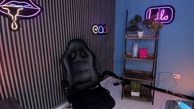 Emily_robertss1 webcam