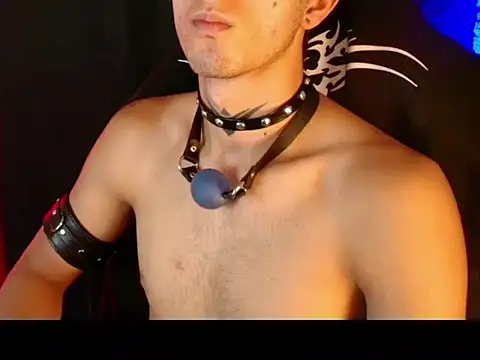 dark_men1 webcam