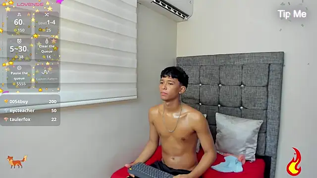 Little_Twink19x