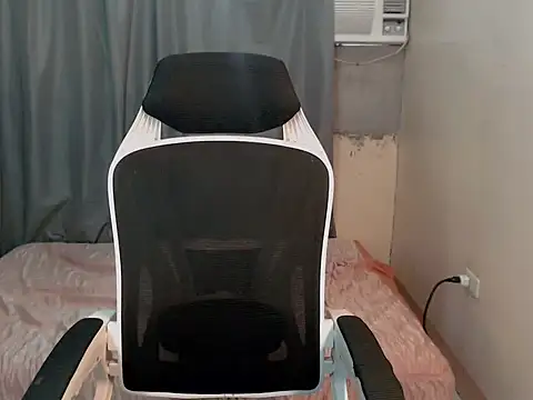 urcurlydiva webcam