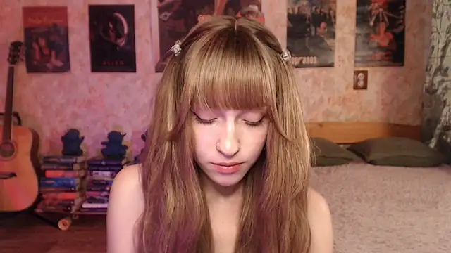 Friendly_Ellie webcam