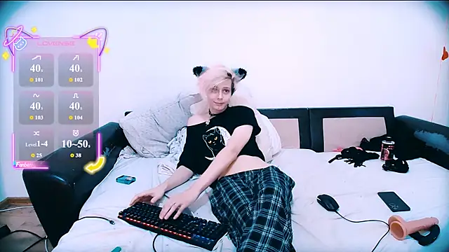 Littlepinkcat webcam