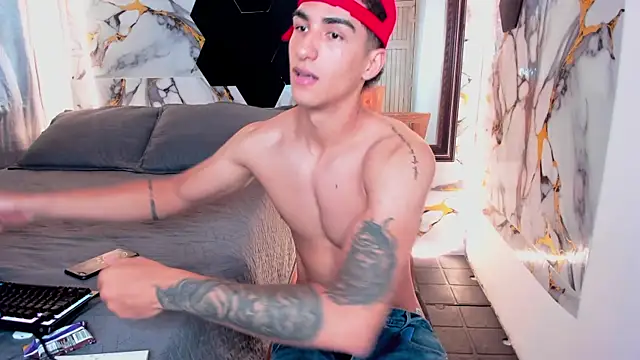 Goldendesirexx webcam