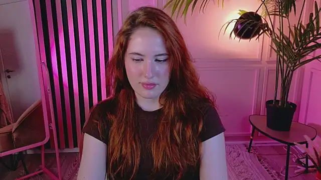 ChloeAster webcam