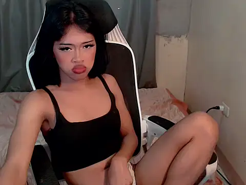 urcurlydiva webcam