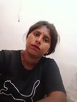 Maya_mohni webcam