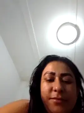 Scarlet_01_ webcam