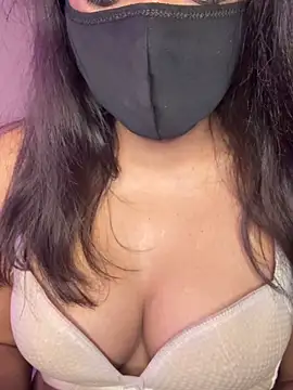 NAUGHTY_PRIYANKAA webcam