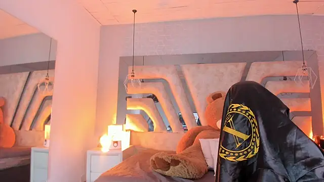 AngelineHeet webcam