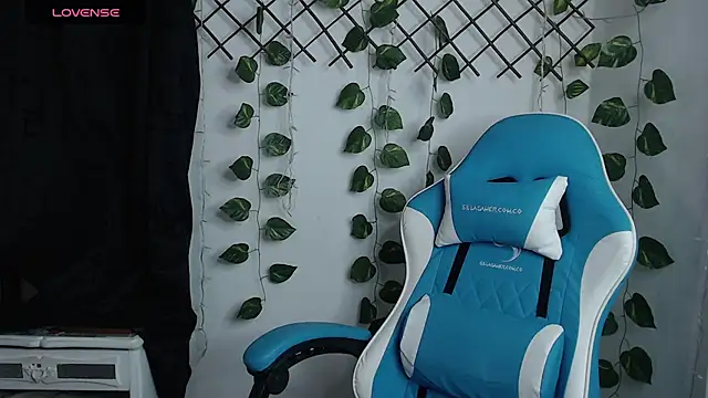 Nika_1_ webcam